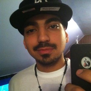 Meet your Posher, Carlos